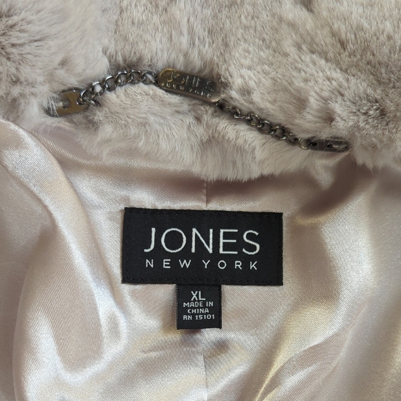 Jones New York Faux Fur Car Coat XL - Picture 2 of 6